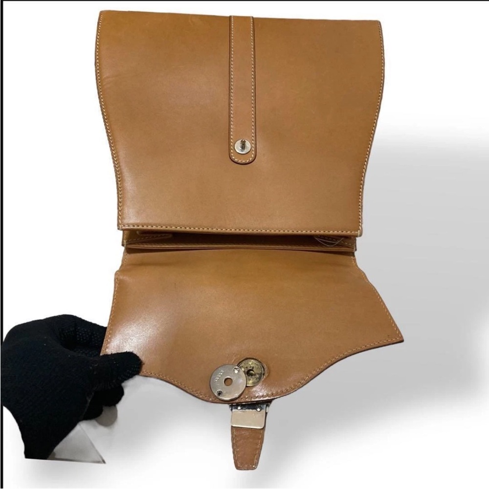 Gucci Tan Leather Women's Bag - Picture 10 of 16
